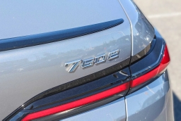 BMW 7 Series 750e xDrive Plug-In Hybrid 2026