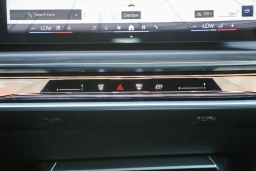 BMW 7 Series 750e xDrive Plug-In Hybrid 2026