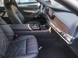 BMW 7 Series 750e xDrive Plug-In Hybrid 2026