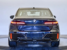 BMW 7 Series 750e xDrive Plug-In Hybrid 2026
