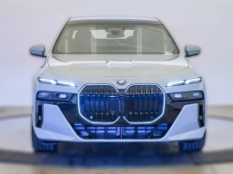 BMW 7 Series 750e xDrive Plug-In Hybrid 2026