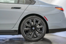 BMW 7 Series 750e xDrive Plug-In Hybrid 2026