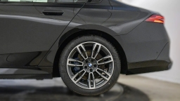BMW 5 Series 530i xDrive Sedan 2026
