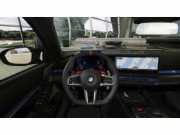 BMW M5 Base (A8) Sedan 2026