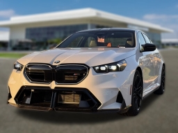 BMW M5 Base (A8) Sedan 2026