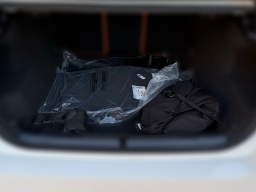 BMW M5 Base (A8) Sedan 2026