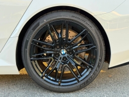 BMW M5 Base (A8) Sedan 2026