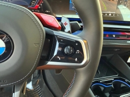 BMW M5 Base (A8) Sedan 2026