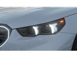 BMW M5 Base (A8) Sedan 2026