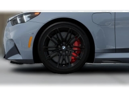 BMW M5 Base (A8) Sedan 2026