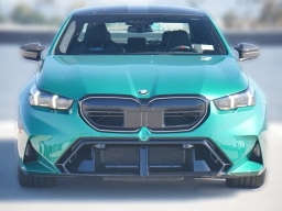 BMW M5 Base (A8) Sedan 2026