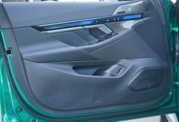 BMW M5 Base (A8) Sedan 2026