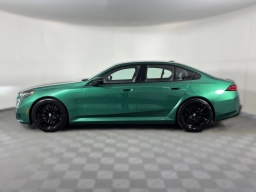 BMW M5 Base (A8) Sedan 2026