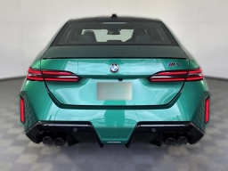 BMW M5 Base (A8) Sedan 2026