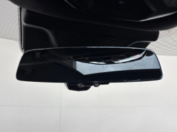 BMW M5 Base (A8) Sedan 2026