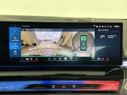 BMW M5 Base (A8) Sedan 2026