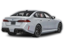 BMW M5 Base (A8) Sedan 2026