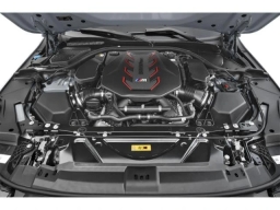 BMW M5 Base (A8) Sedan 2026