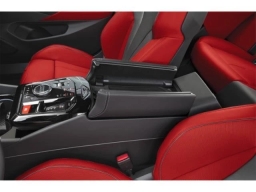 BMW M5 Base (A8) Sedan 2026