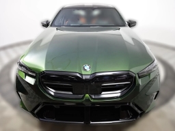 BMW M5 Base (A8) Sedan 2026