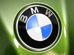 BMW M5 Base (A8) Sedan 2026