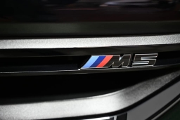 BMW M5 Base (A8) Sedan 2026