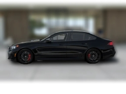 BMW M5 Base (A8) Sedan 2026