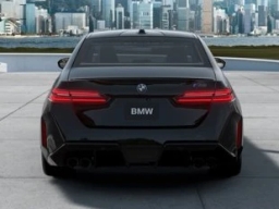 BMW M5 Base (A8) Sedan 2026