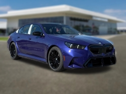 BMW M5 Base (A8) Sedan 2026