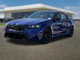 BMW M5 Base (A8) Sedan 2026