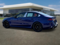 BMW M5 Base (A8) Sedan 2026