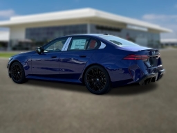 BMW M5 Base (A8) Sedan 2026