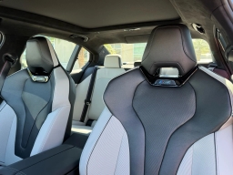 BMW M5 Base (A8) Sedan 2026