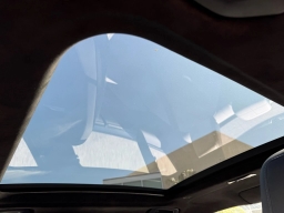 BMW M5 Base (A8) Sedan 2026