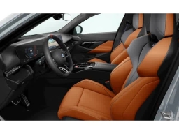 BMW M5 Base (A8) Sedan 2026