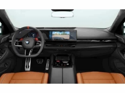 BMW M5 Base (A8) Sedan 2026