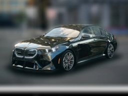 BMW M5 Base (A8) Sedan 2026