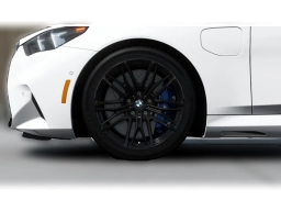 BMW M5 Base (A8) Sedan 2026