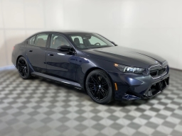 BMW M5 Base (A8) Sedan 2026