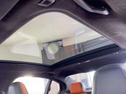 BMW M5 Base (A8) Sedan 2026