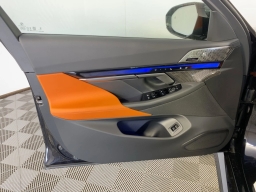 BMW M5 Base (A8) Sedan 2026