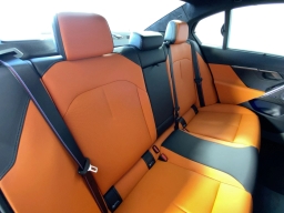 BMW M5 Base (A8) Sedan 2026