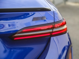 BMW M5 Base (A8) Sedan 2026