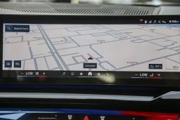 BMW M5 Base (A8) Sedan 2026