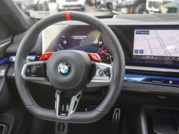 BMW M5 Base (A8) Sedan 2026