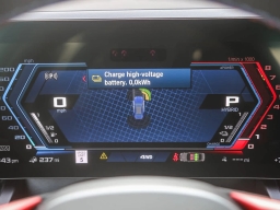 BMW M5 Base (A8) Sedan 2026