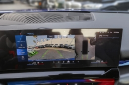 BMW M5 Base (A8) Sedan 2026