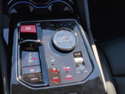 BMW M5 Base (A8) Sedan 2026