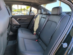 BMW M5 Base (A8) Sedan 2026