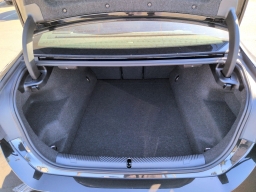 BMW M5 Base (A8) Sedan 2026